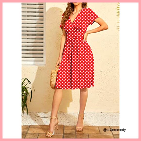 Short Sleeve V-Neck Floral Dress with Pockets, Casual Summer Swing - Picture 3 of 7